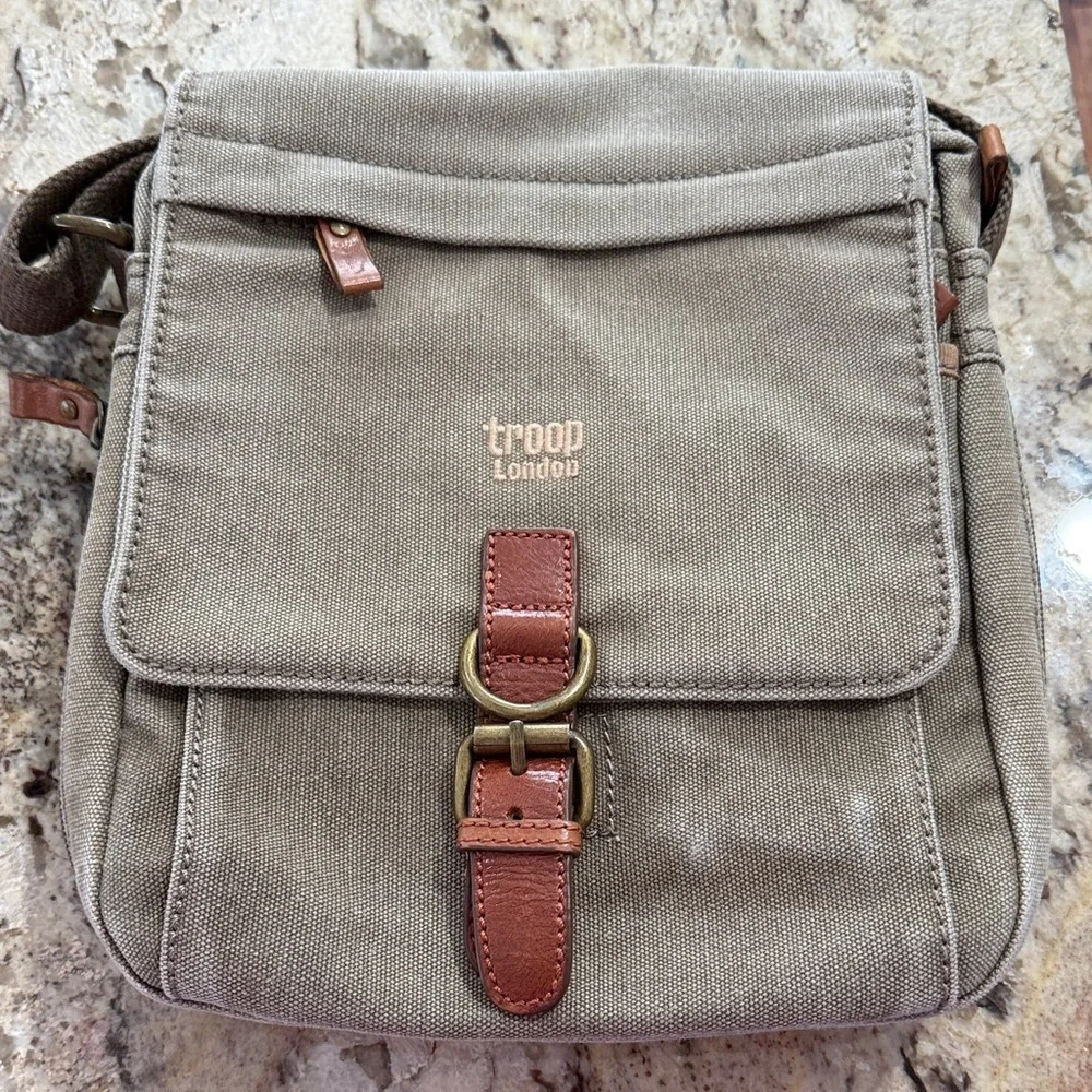 Troop London Men's Tan Canvas Messenger Bag